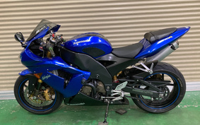 KAWASAKI NINJA ZX 10 R 2004 ZXT00C