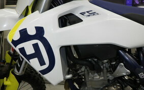 HUSQVARNA FC350