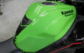 KAWASAKI ZX-25R ZX250E