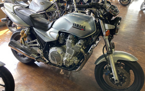 YAMAHA XJR1300 2000 RP03J