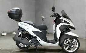 YAMAHA TRICITY 125 SE82J