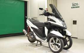 YAMAHA TRICITY 125 SE82J