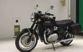 TRIUMPH BONNEVILLE T120 2022