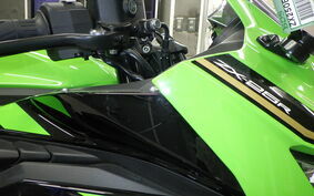 KAWASAKI ZX-25R ZX250E