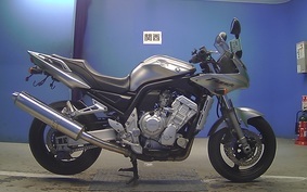 YAMAHA FZS1000 FAZER 2003 RN06