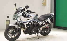 HONDA CB1300SB SUPER BOLDOR 2024 SC54