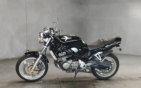 SUZUKI BANDIT 250 GJ74A