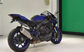 YAMAHA YZF-R1 2019