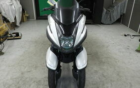 YAMAHA TRICITY 125 SE82J