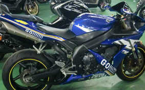 YAMAHA YZF-R1 2004 RN12