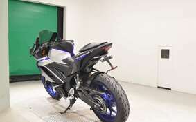 YAMAHA YZF-R25