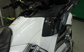 HONDA GL 1800 GOLD WING 2011 SC68