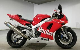 YAMAHA YZF-R1 1998 RN01