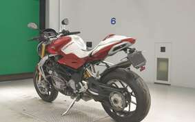 MV AGUSTA BRUTALE 1090 2015