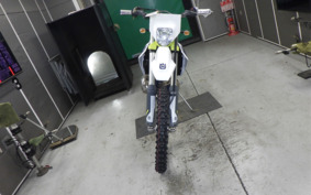 HUSQVARNA TE300