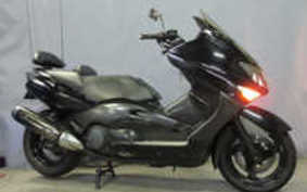 YAMAHA T-MAX 2003 SJ02J