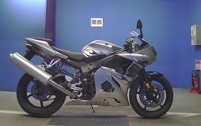 YAMAHA YZF-R6 2006 RJ06