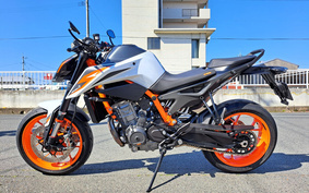 KTM 890 DUKE R 2021 TU940