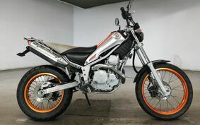 YAMAHA TRICKER DG16J