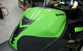 KAWASAKI ZX-25R ZX250E