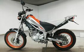 YAMAHA TRICKER DG16J