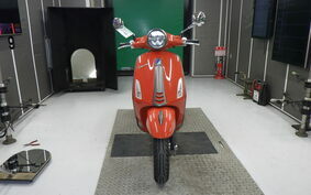 VESPA PRIMAVERA125