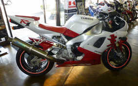 YAMAHA YZF-R1 1998 RN01