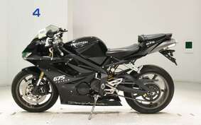 TRIUMPH DAYTONA 675 2010