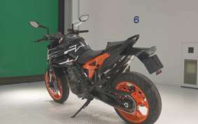 KTM 890 DUKE GP 2023 TU940