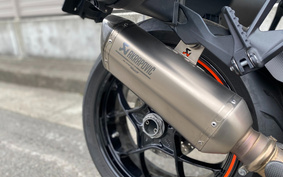 KTM 1290 SUPER DUKE GT 2016 V6940