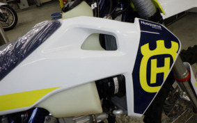 HUSQVARNA FE250