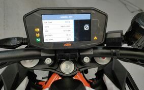 KTM 1290 SUPER DUKE R 2020 V3940