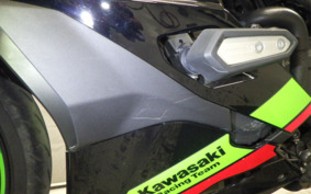 KAWASAKI ZX-25R ZX250E