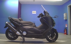 YAMAHA T-MAX 530 SJ09