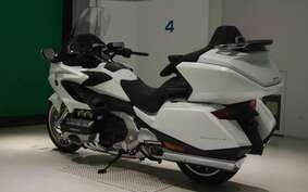 HONDA GL 1800 GOLD WING TOUR DCT 2021 SC79