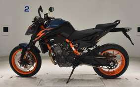 KTM 890 DUKE R 2023