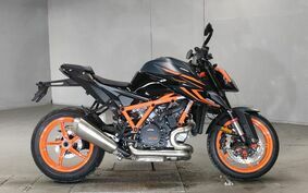 KTM 1290 SUPER DUKE R V39