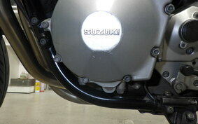 SUZUKI GSF750 1999 GR7EA