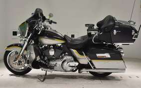 HARLEY FLHTCUSE 1800CVO 2012