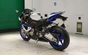 BMW HP4 2013 0D01