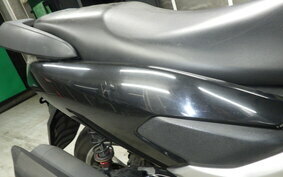 YAMAHA N-MAX SE86J