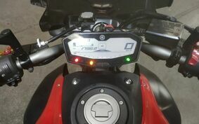 YAMAHA MT-07 2015 RM07J