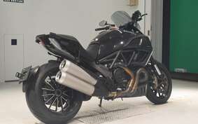 DUCATI DIAVEL 2013