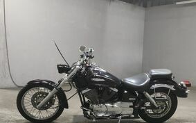 YAMAHA DRAGSTAR 250 VG02J