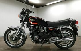 YAMAHA XJ550 4V8