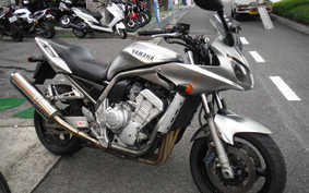 YAMAHA FZS1000 FAZER 2002 RN06