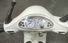 VESPA ET4 150 不明