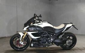 DUCATI DIAVEL 2013 G100AB