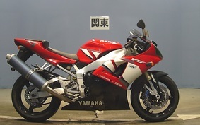 YAMAHA YZF-R1 2001 RN04