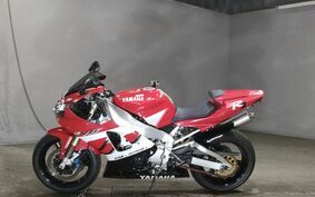 YAMAHA YZF-R1 2000 RN041